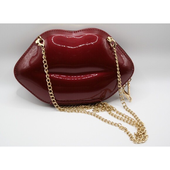 Red Hot Lips Purse Crossbody Handbag 20” Gold Link Shoulder Strap Jelly Y2K - Picture 1 of 7